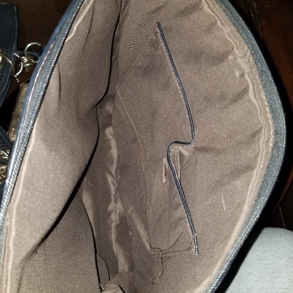 Purses - Picture 4 of 5